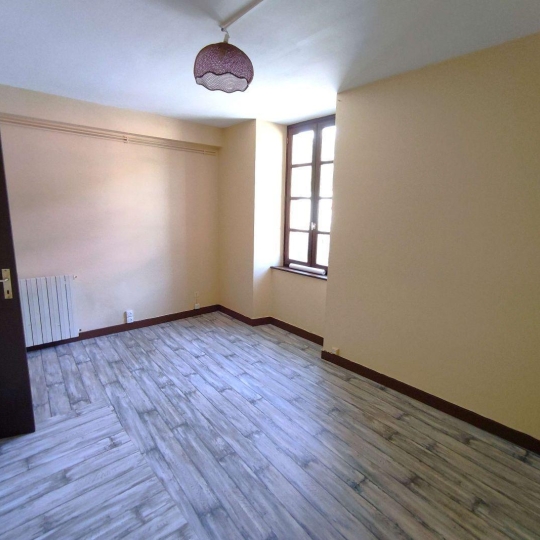  OVALIE IMMOBILIER : Appartement | LUZENAC (09250) | 111 m2 | 690 € 