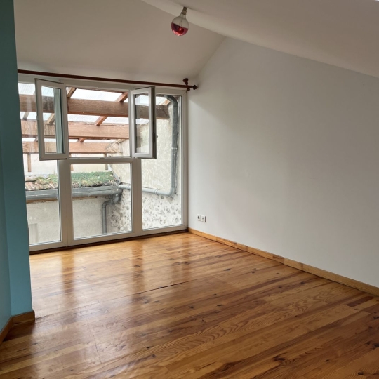  OVALIE IMMOBILIER : Apartment | TARASCON-SUR-ARIEGE (09400) | 82 m2 | 570 € 