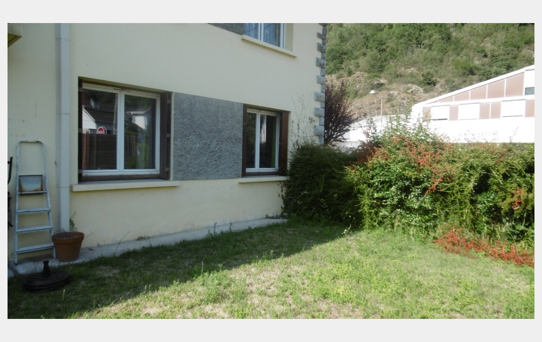 OVALIE IMMOBILIER : Apartment | TARASCON-SUR-ARIEGE (09400) | 95 m2 | 630 € 