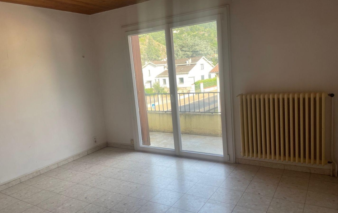 OVALIE IMMOBILIER : Appartement | TARASCON-SUR-ARIEGE (09400) | 61 m2 | 525 € 