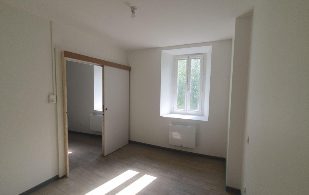 OVALIE IMMOBILIER : Appartement | TARASCON-SUR-ARIEGE (09400) | 48 m2 | 550 € 