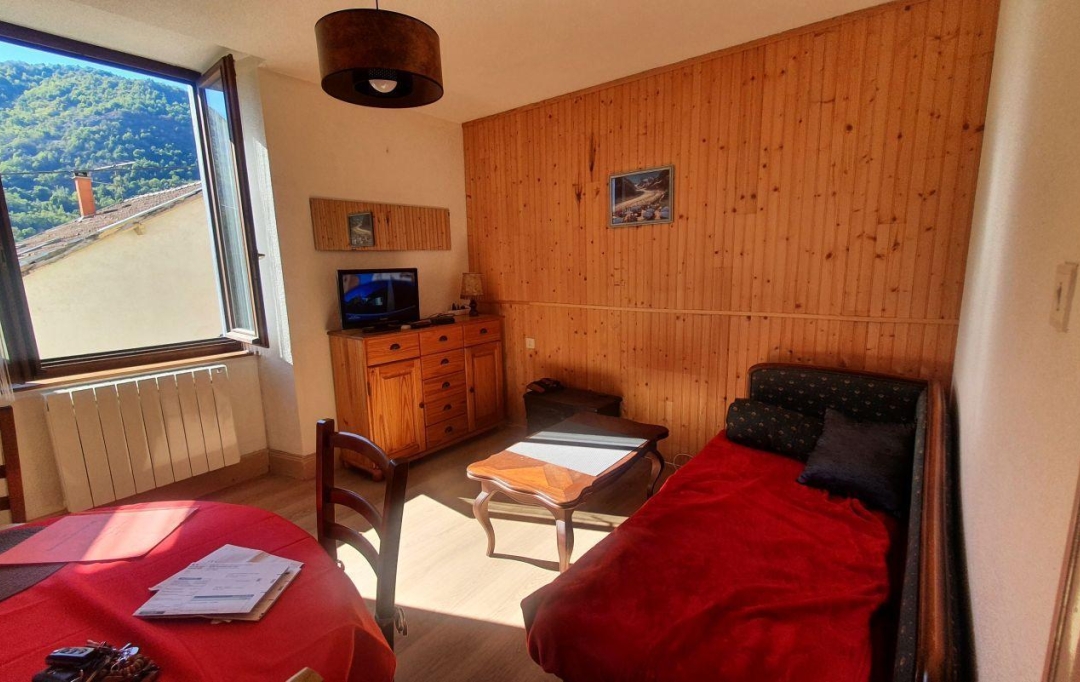 OVALIE IMMOBILIER : Appartement | AX-LES-THERMES (09110) | 26 m2 | 318 € 