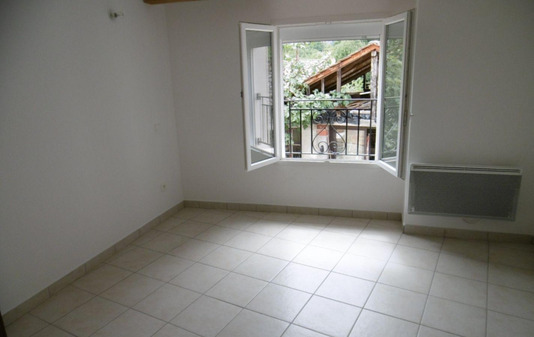 OVALIE IMMOBILIER : Appartement | TARASCON-SUR-ARIEGE (09400) | 75 m2 | 620 € 