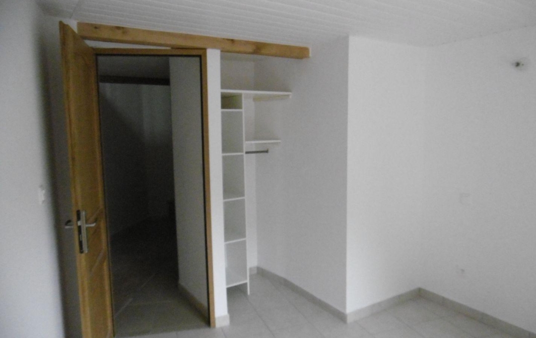 OVALIE IMMOBILIER : Apartment | TARASCON-SUR-ARIEGE (09400) | 75 m2 | 620 € 
