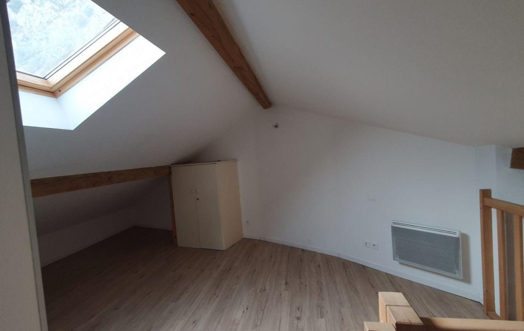 OVALIE IMMOBILIER : Appartement | TARASCON-SUR-ARIEGE (09400) | 75 m2 | 620 € 