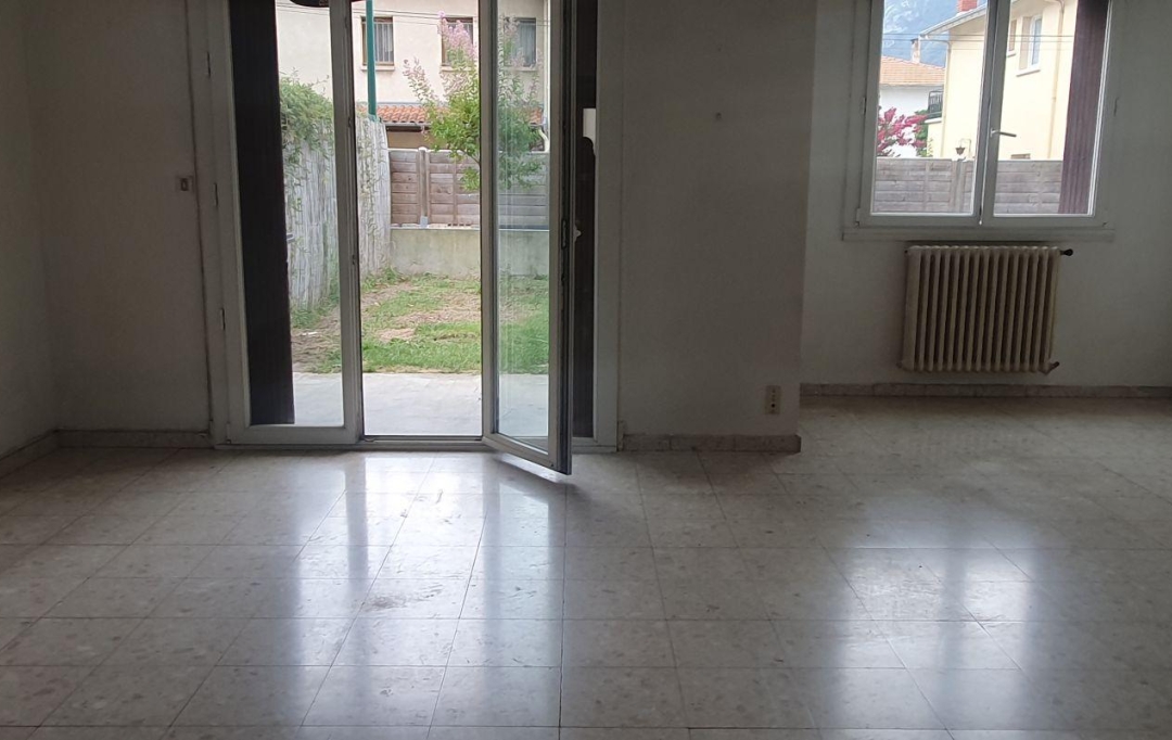 OVALIE IMMOBILIER : Appartement | TARASCON-SUR-ARIEGE (09400) | 96 m2 | 693 &euro; 