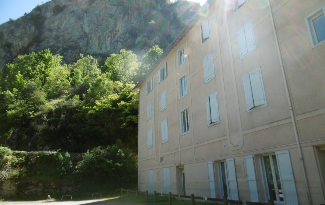 OVALIE IMMOBILIER : Apartment | ORNOLAC-USSAT-LES-BAINS (09400) | 29 m2 | 380 € 