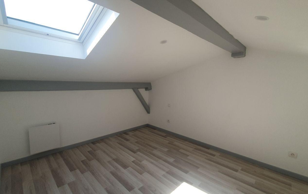 OVALIE IMMOBILIER : Appartement | SAINT-JEAN-DE-VERGES (09000) | 46 m2 | 560 € 