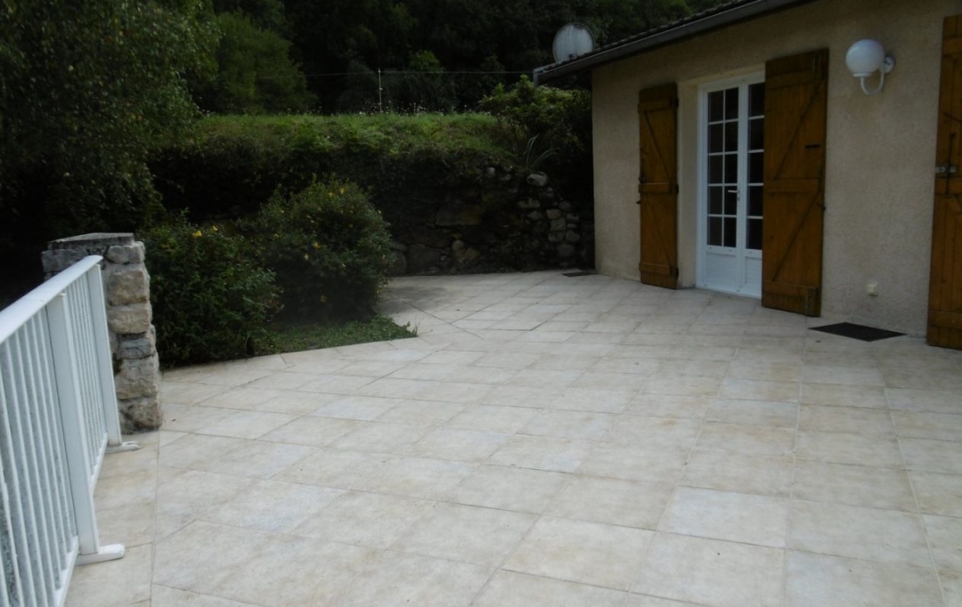 OVALIE IMMOBILIER : Maison / Villa | CAPOULET-ET-JUNAC (09400) | 98 m2 | 690 € 