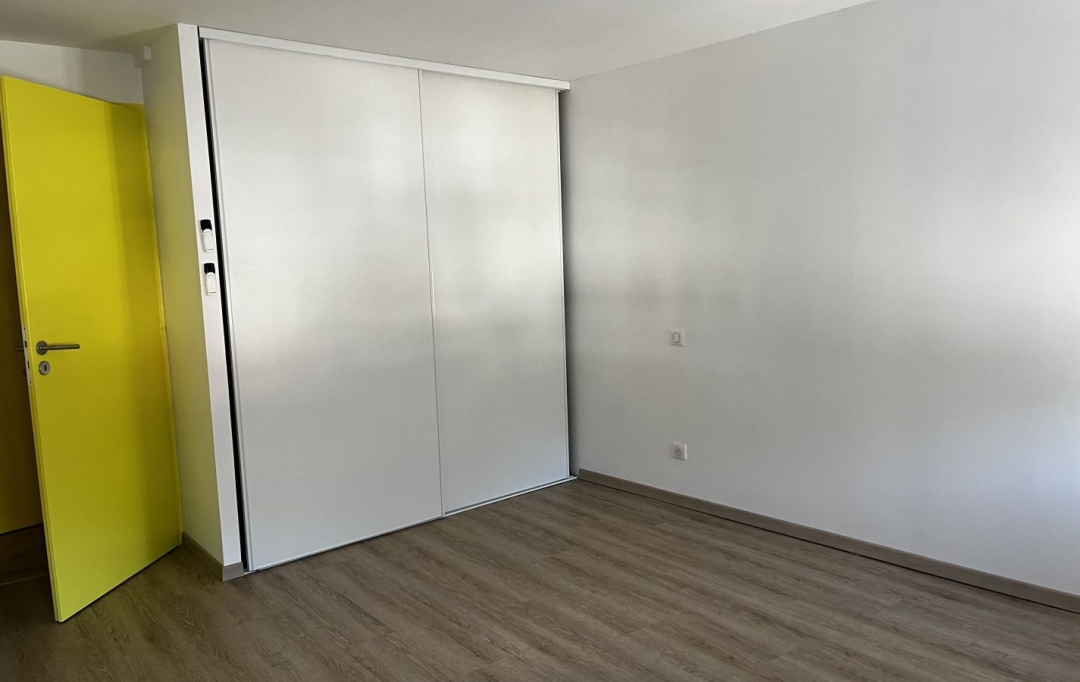 OVALIE IMMOBILIER : Appartement | TARASCON-SUR-ARIEGE (09400) | 67 m2 | 680 € 
