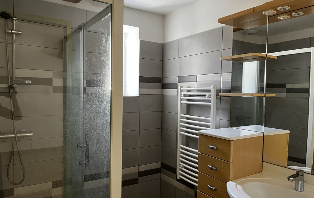 OVALIE IMMOBILIER : Appartement | TARASCON-SUR-ARIEGE (09400) | 67 m2 | 680 € 