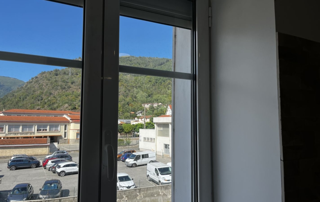 OVALIE IMMOBILIER : Appartement | TARASCON-SUR-ARIEGE (09400) | 67 m2 | 680 € 