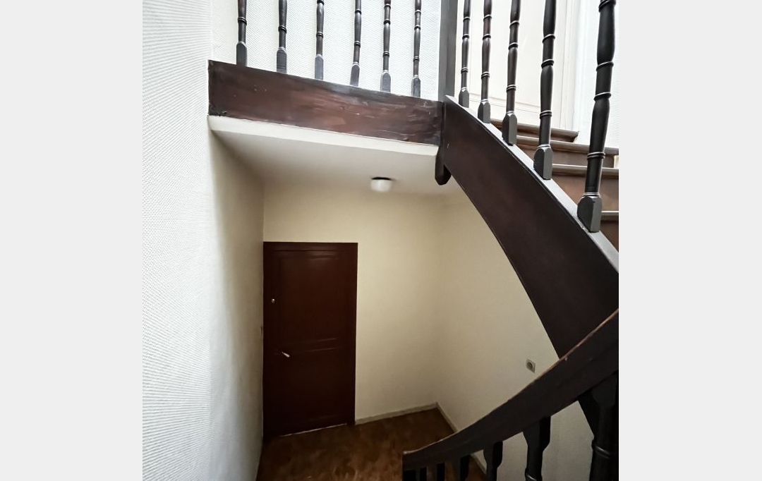 OVALIE IMMOBILIER : Appartement | TARASCON-SUR-ARIEGE (09400) | 51 m2 | 440 € 