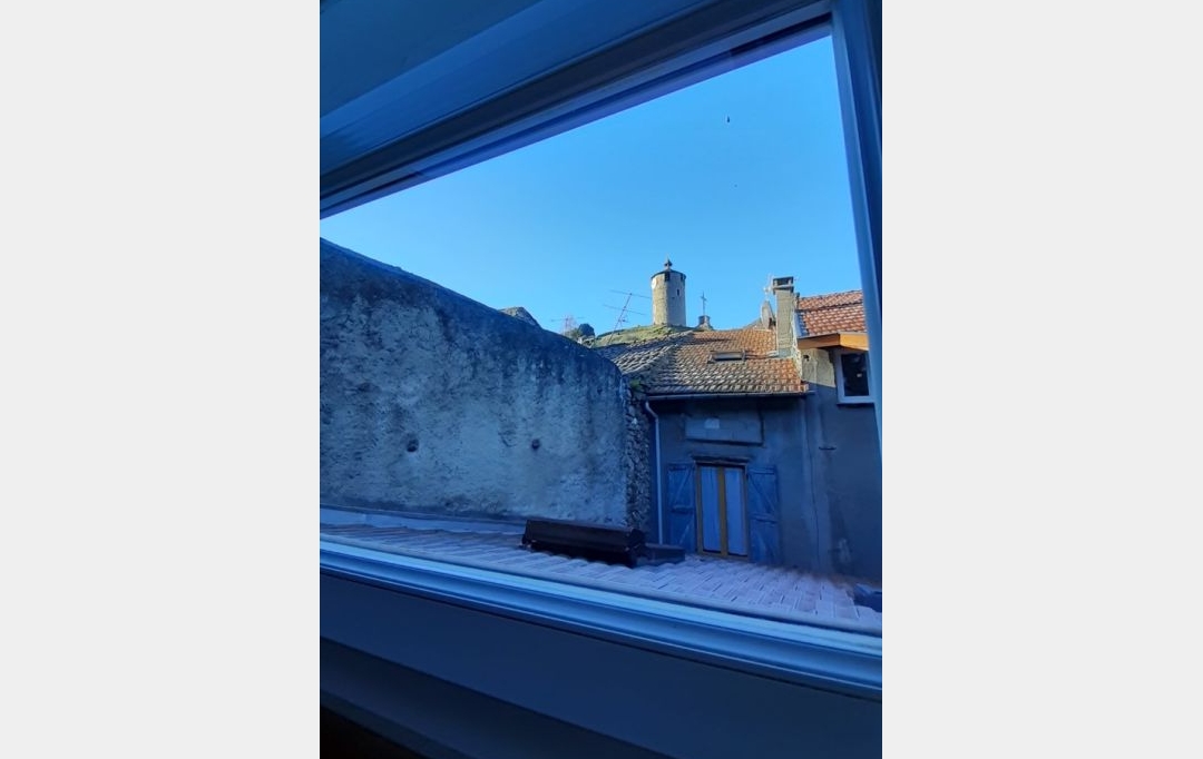 OVALIE IMMOBILIER : Appartement | TARASCON-SUR-ARIEGE (09400) | 82 m2 | 570 € 