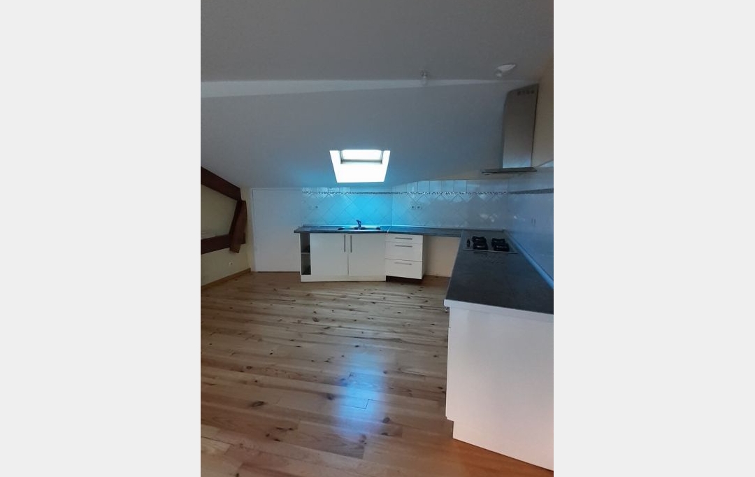OVALIE IMMOBILIER : Appartement | TARASCON-SUR-ARIEGE (09400) | 82 m2 | 570 € 