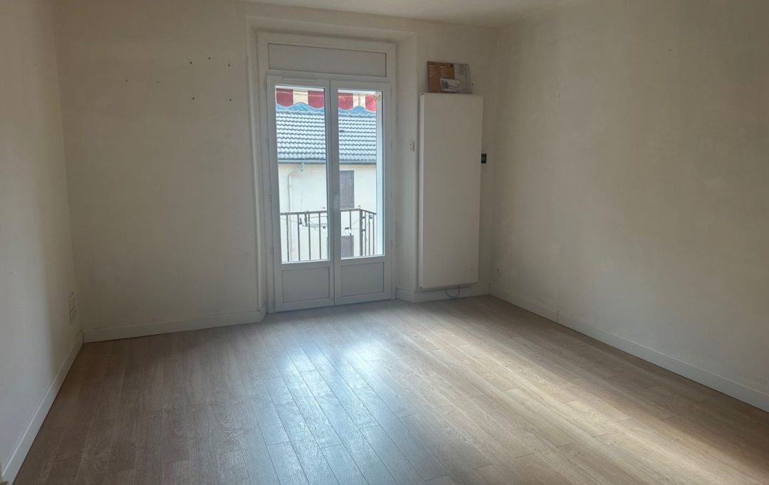 OVALIE IMMOBILIER : Apartment | TARASCON-SUR-ARIEGE (09400) | 37 m2 | 490 € 