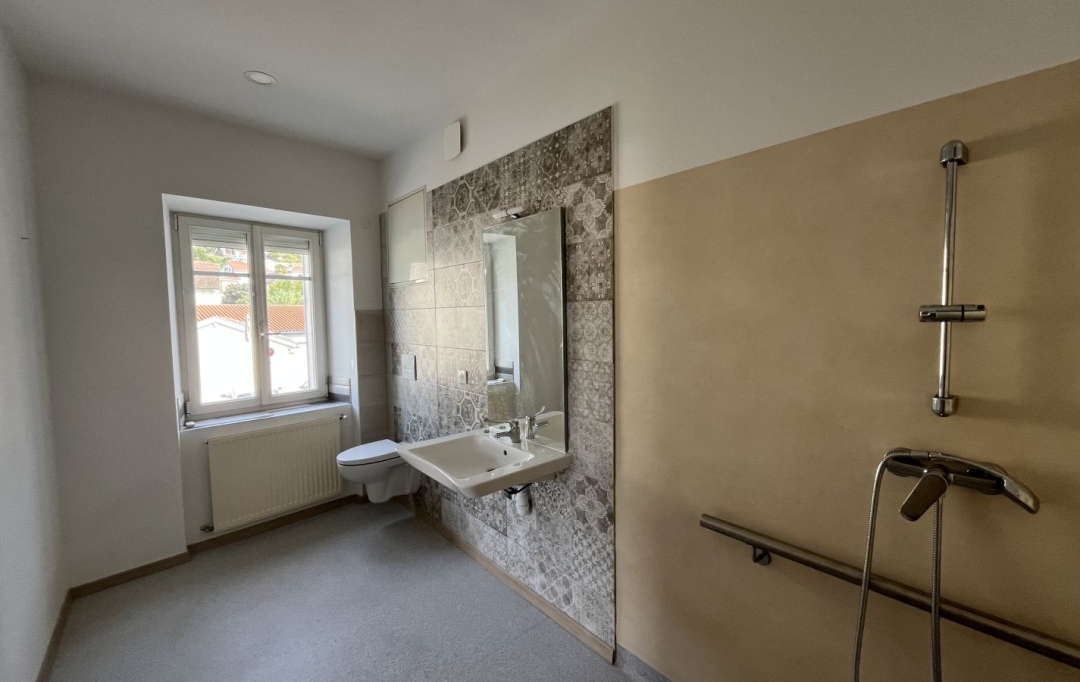 OVALIE IMMOBILIER : Apartment | TARASCON-SUR-ARIEGE (09400) | 103 m2 | 850 € 
