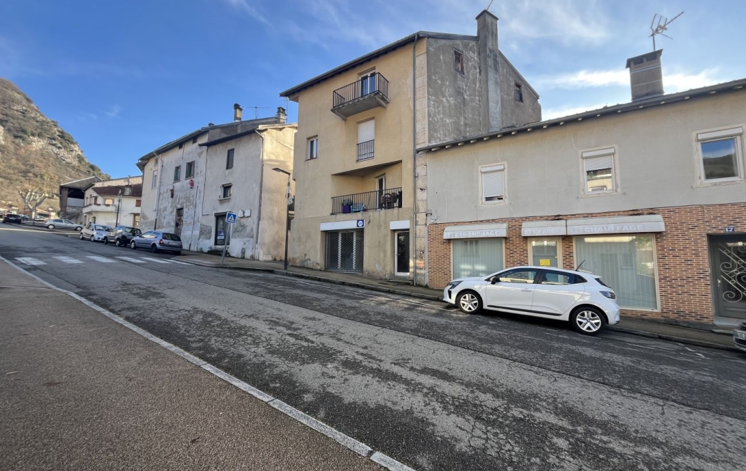 OVALIE IMMOBILIER : Office | TARASCON-SUR-ARIEGE (09400) | 38 m2 | 400 &euro; 