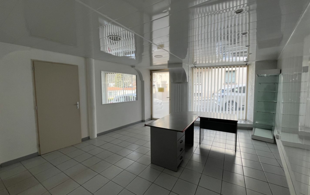 OVALIE IMMOBILIER : Office | TARASCON-SUR-ARIEGE (09400) | 38 m2 | 400 &euro; 