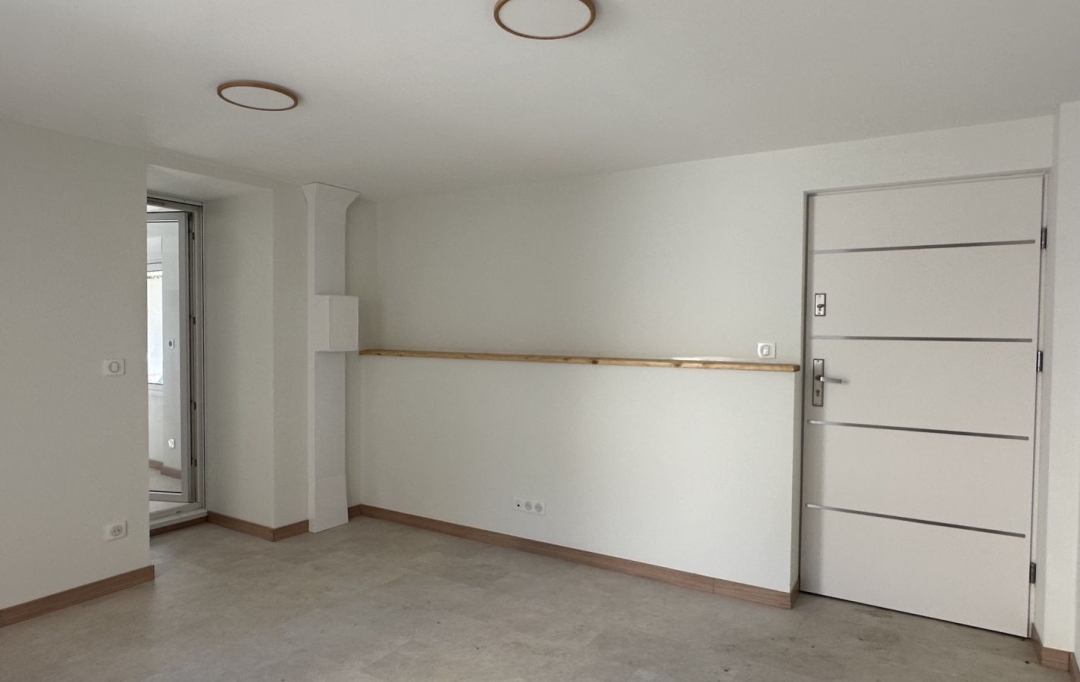 OVALIE IMMOBILIER : House | TARASCON-SUR-ARIEGE (09400) | 70 m2 | 670 &euro; 