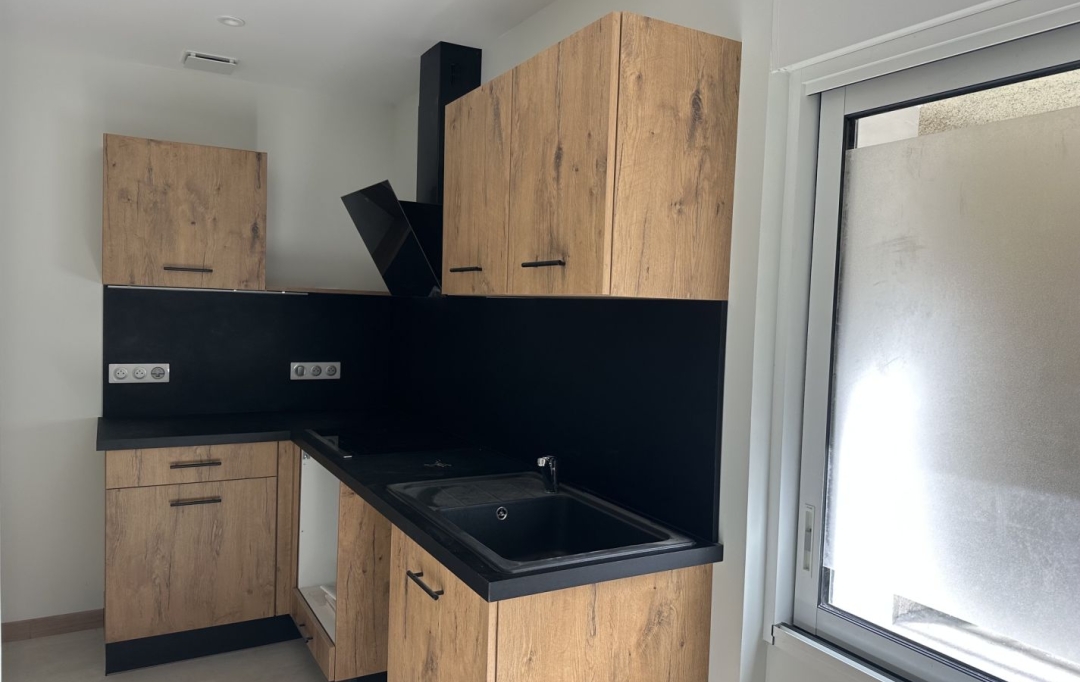 OVALIE IMMOBILIER : House | TARASCON-SUR-ARIEGE (09400) | 70 m2 | 670 &euro; 
