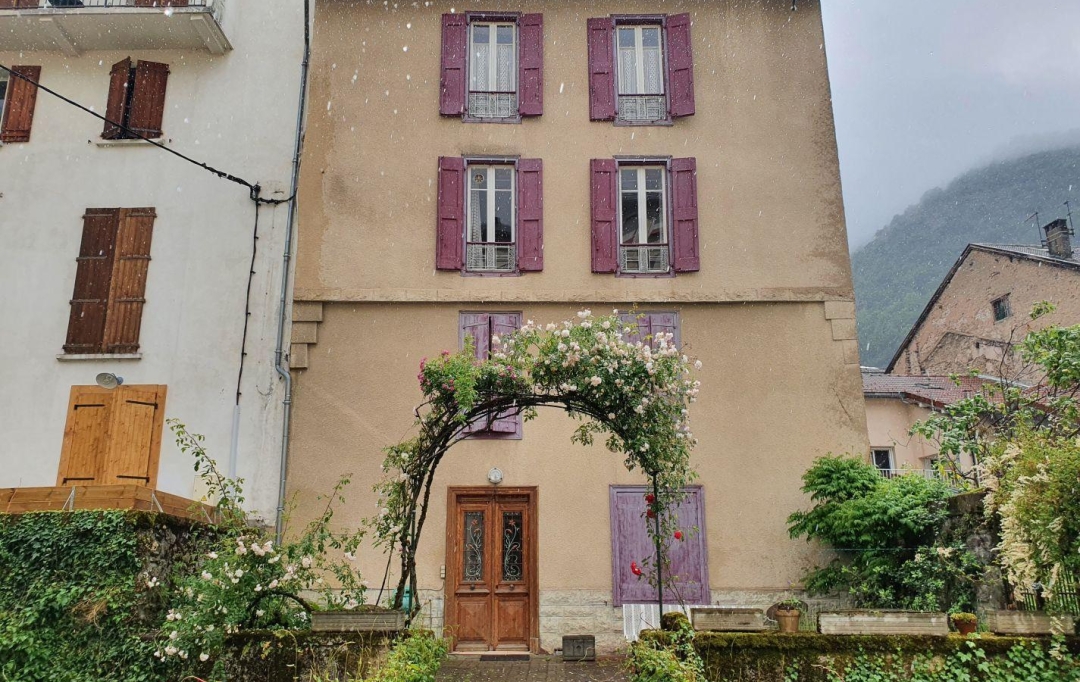 OVALIE IMMOBILIER : Appartement | AX-LES-THERMES (09110) | 55 m2 | 110 000 € 