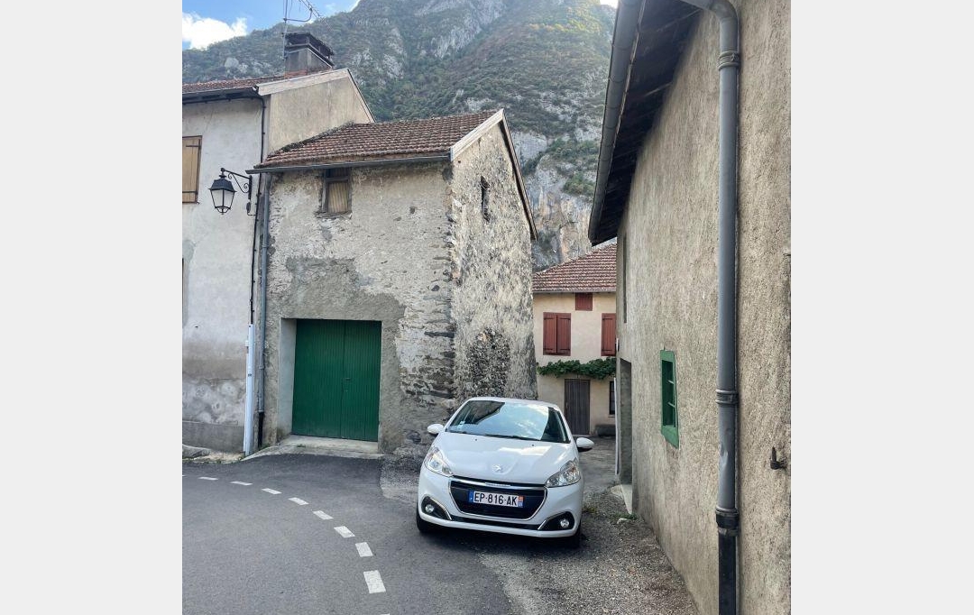 OVALIE IMMOBILIER : Maison / Villa | ORNOLAC-USSAT-LES-BAINS (09400) | 21 m2 | 24 000 € 