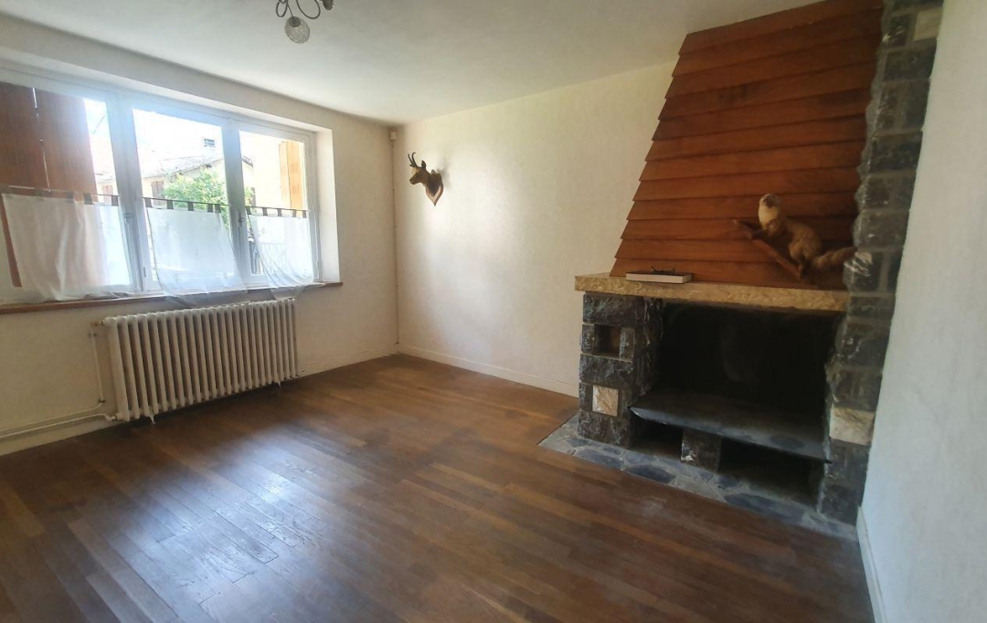 OVALIE IMMOBILIER : House | AX-LES-THERMES (09110) | 154 m2 | 218 000 € 