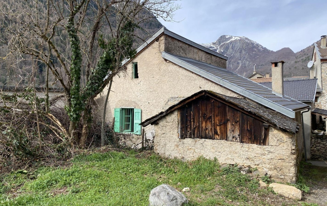 OVALIE IMMOBILIER : House | AUZAT (09220) | 98 m2 | 75 000 € 