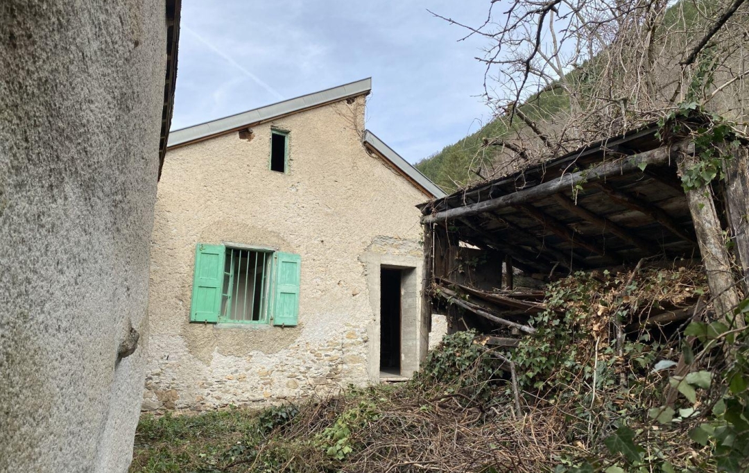 OVALIE IMMOBILIER : House | AUZAT (09220) | 98 m2 | 75 000 € 