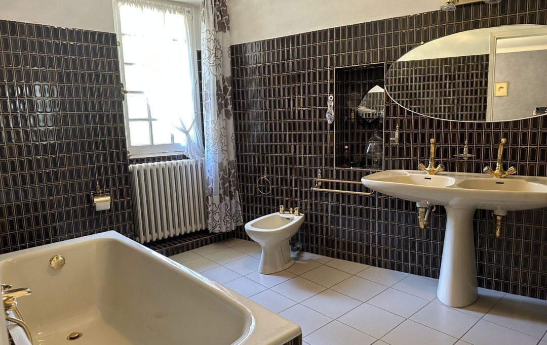 OVALIE IMMOBILIER : Maison / Villa | TARASCON-SUR-ARIEGE (09400) | 385 m2 | 630 000 € 