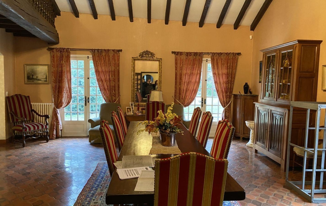 OVALIE IMMOBILIER : Maison / Villa | TARASCON-SUR-ARIEGE (09400) | 385 m2 | 630 000 € 