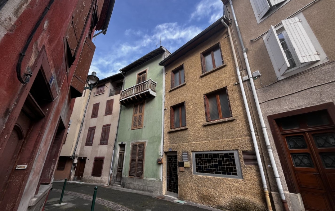 OVALIE IMMOBILIER : House | TARASCON-SUR-ARIEGE (09400) | 230 m2 | 56 000 € 