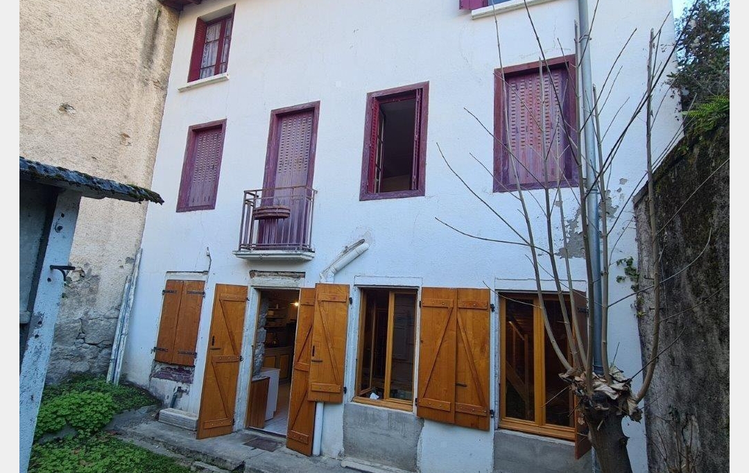 OVALIE IMMOBILIER : House | AX-LES-THERMES (09110) | 210 m2 | 229 000 € 