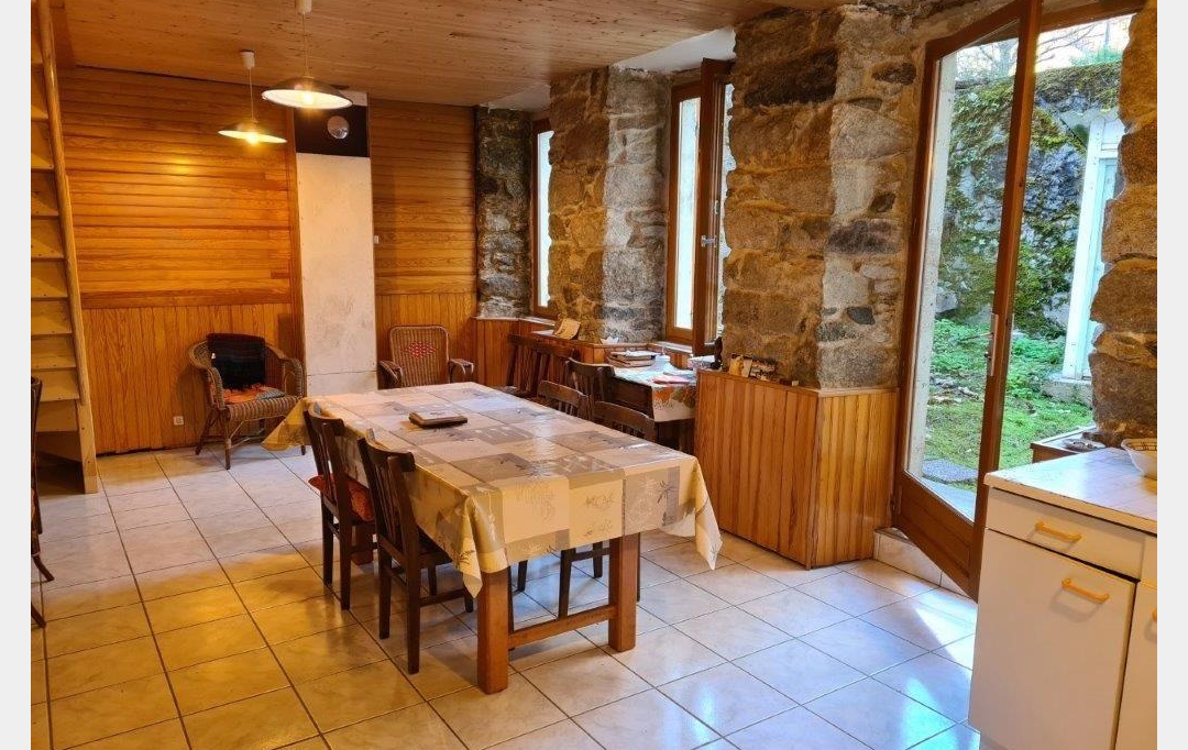 OVALIE IMMOBILIER : House | AX-LES-THERMES (09110) | 210 m2 | 229 000 € 