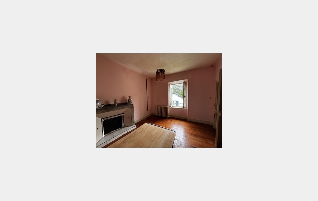 OVALIE IMMOBILIER : Maison / Villa | TARASCON-SUR-ARIEGE (09400) | 230 m2 | 172 000 € 