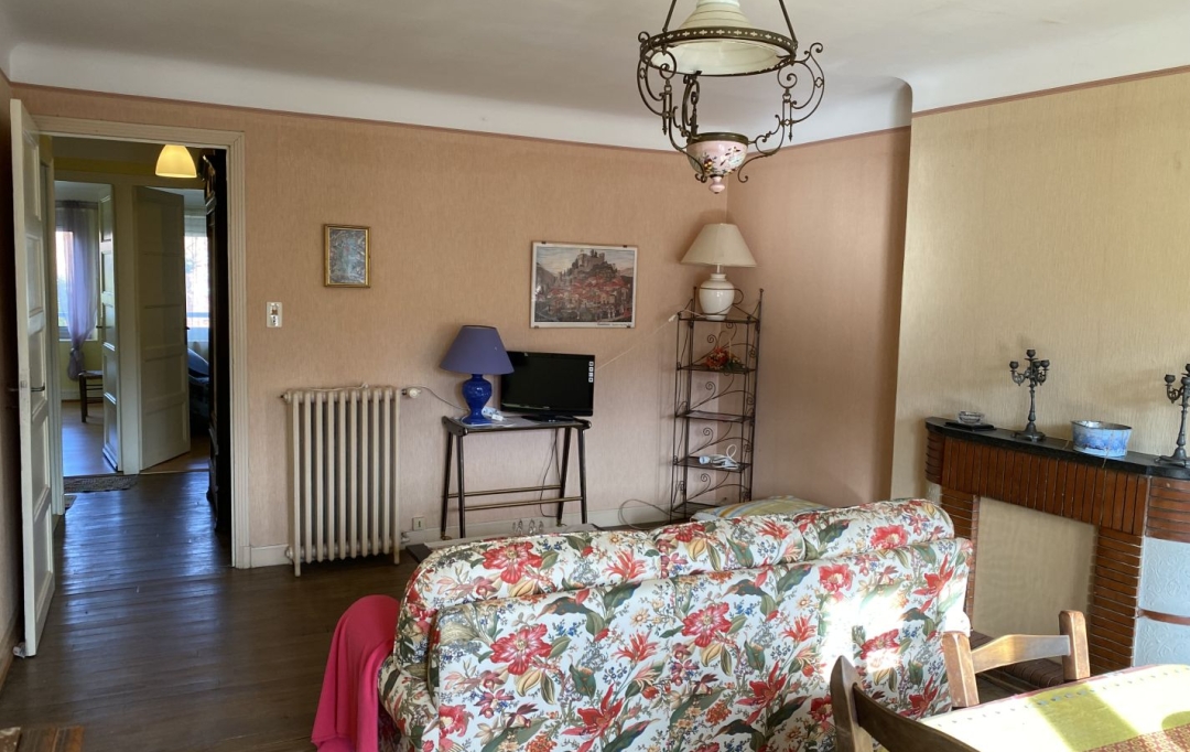 OVALIE IMMOBILIER : House | VILLENEUVE-D'OLMES (09300) | 200 m2 | 165 000 € 