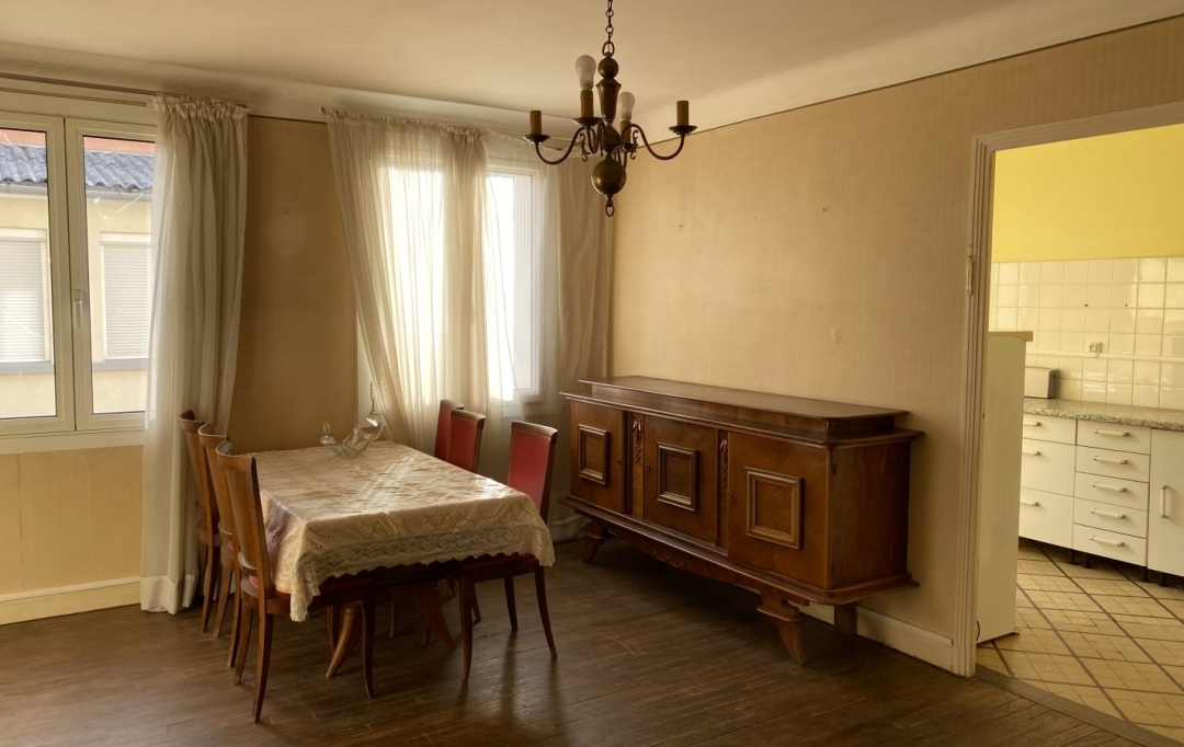 OVALIE IMMOBILIER : House | VILLENEUVE-D'OLMES (09300) | 200 m2 | 165 000 € 