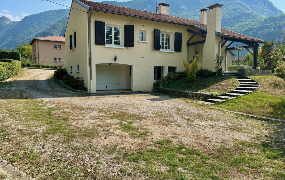 OVALIE IMMOBILIER : Maison / Villa | TARASCON-SUR-ARIEGE (09400) | 115 m2 | 263 000 € 