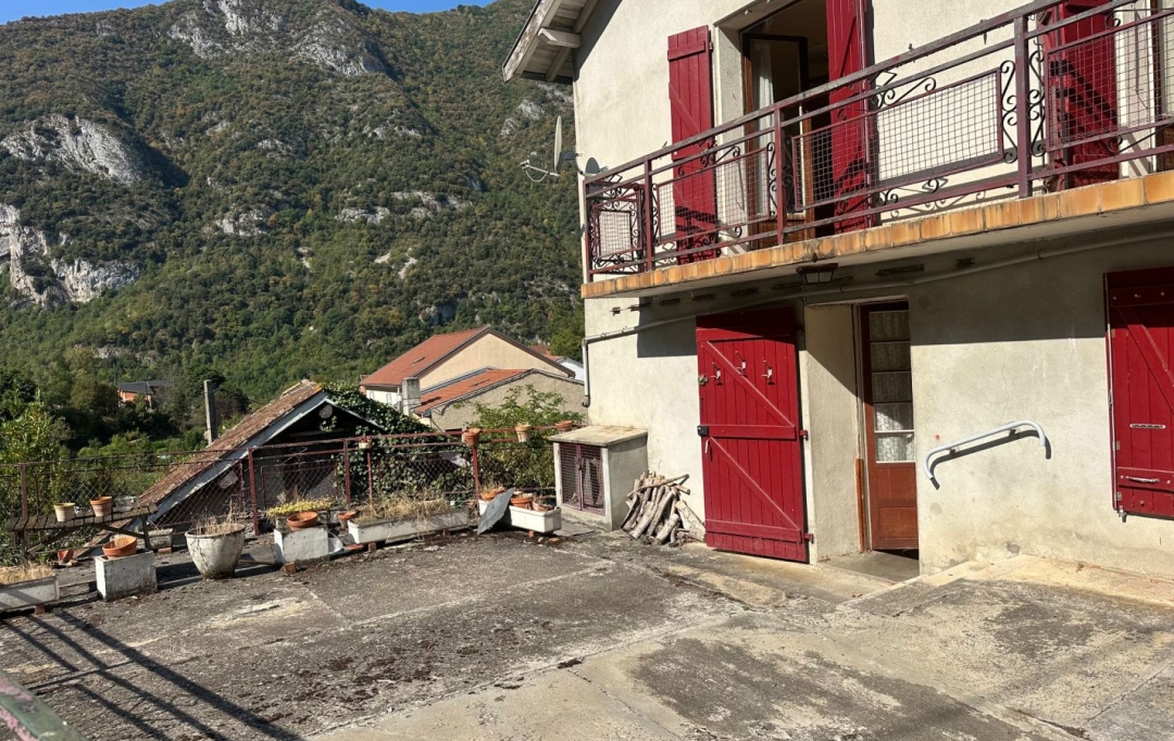 OVALIE IMMOBILIER : Maison / Villa | USSAT (09400) | 140 m2 | 94 000 € 