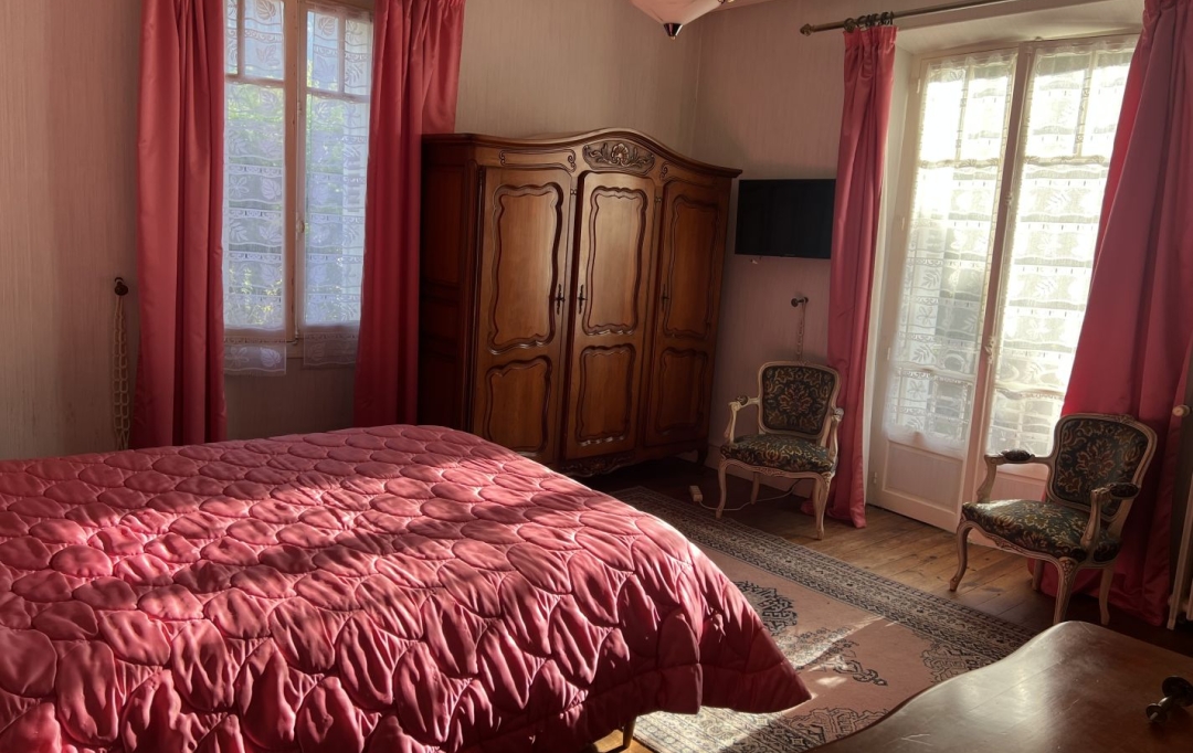 OVALIE IMMOBILIER : Maison / Villa | LES CABANNES (09310) | 211 m2 | 295 000 €  OVALIE IMMOBILIER : Maison / Villa | LES CABANNES (09310) | 211 m2 | 295 000 €