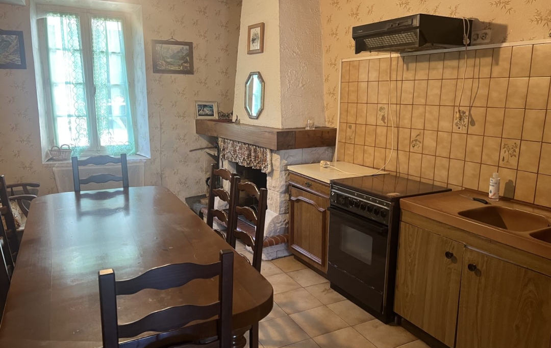 OVALIE IMMOBILIER : House | TARASCON-SUR-ARIEGE (09400) | 80 m2 | 109 900 € 