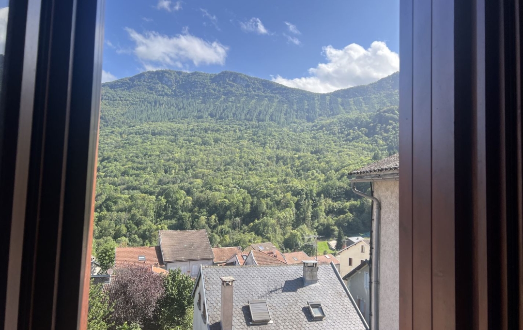 OVALIE IMMOBILIER : House | TARASCON-SUR-ARIEGE (09400) | 80 m2 | 109 900 € 