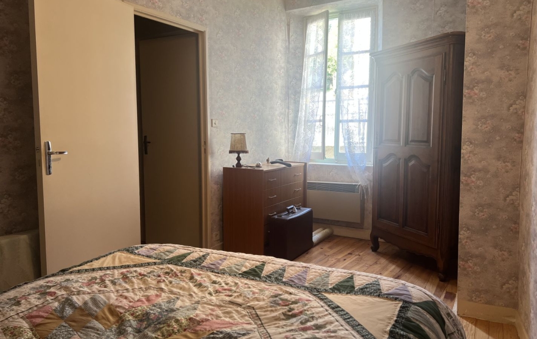 OVALIE IMMOBILIER : House | TARASCON-SUR-ARIEGE (09400) | 80 m2 | 109 900 € 