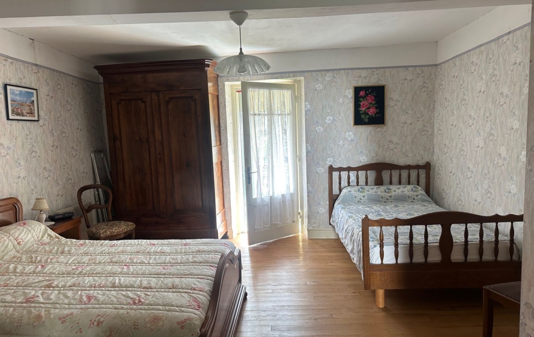 OVALIE IMMOBILIER : Maison / Villa | VERDUN (09310) | 105 m2 | 178 000 € 