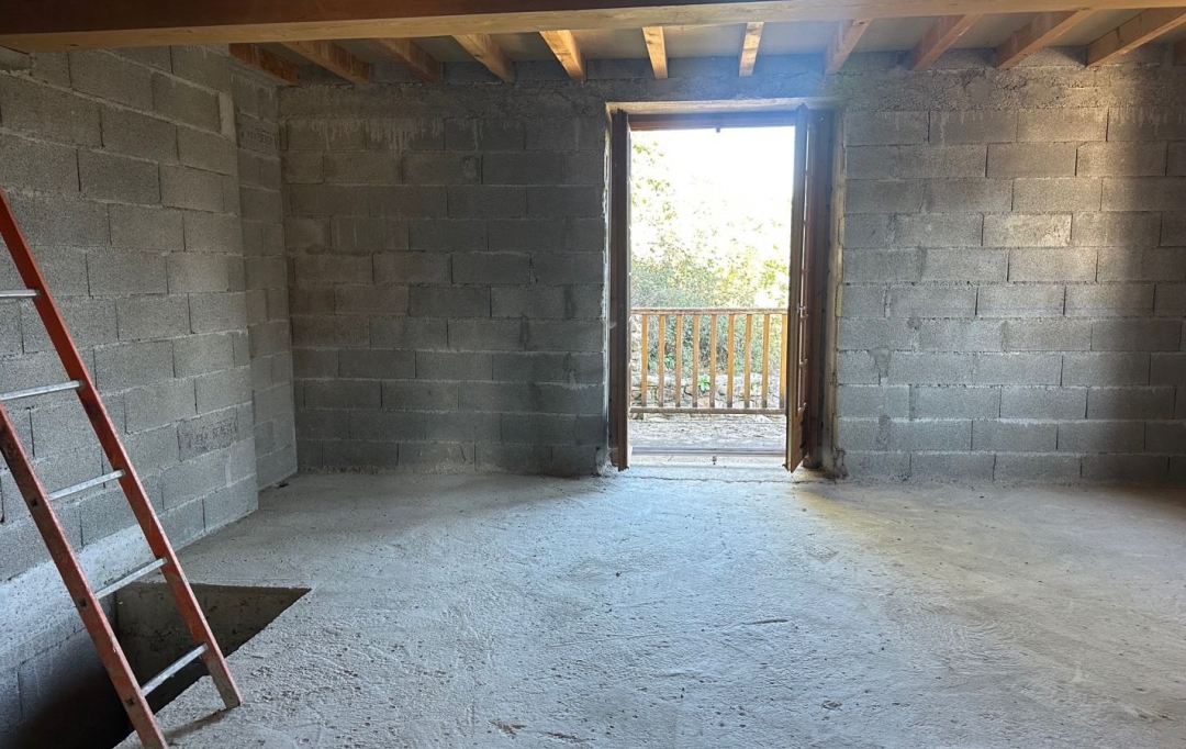 OVALIE IMMOBILIER : House | TARASCON-SUR-ARIEGE (09400) | 180 m2 | 153 000 € 