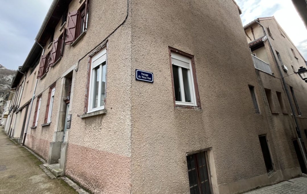 OVALIE IMMOBILIER : Building | TARASCON-SUR-ARIEGE (09400) | 195 m2 | 188 000 &euro; 