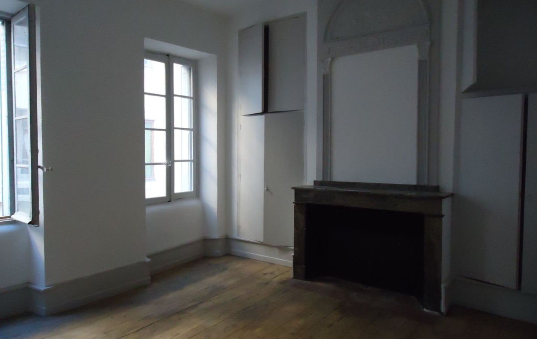 OVALIE IMMOBILIER : Building | FOIX (09000) | 220 m2 | 295 000 &euro; 