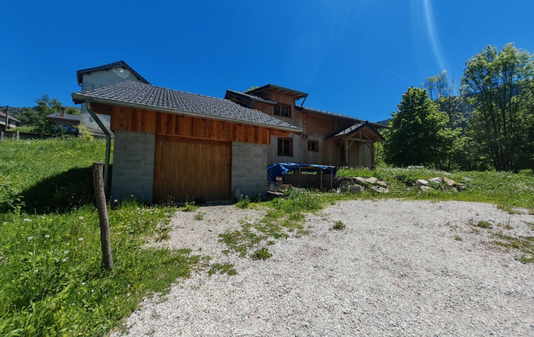 OVALIE IMMOBILIER : House | AX-LES-THERMES (09110) | 123 m2 | 294 800 &euro; 