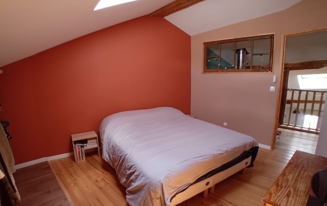 OVALIE IMMOBILIER : Building | TARASCON-SUR-ARIEGE (09400) | 162 m2 | 203 000 &euro; 